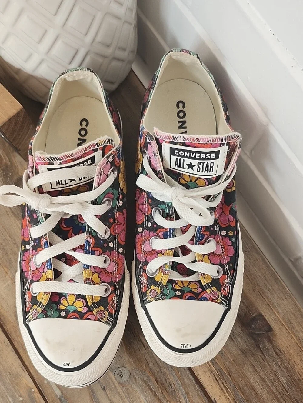 Converse Platform Low Top Sneakers - Black Floral Multi, 6